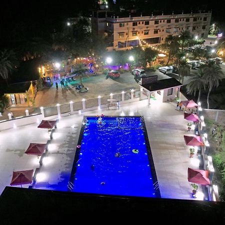 Hotel Silver Resort Daman Exterior foto