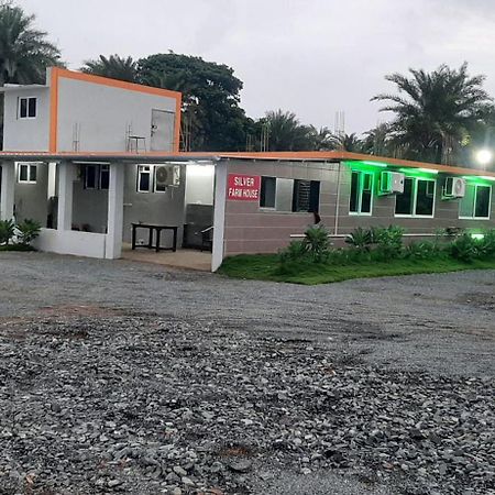 Hotel Silver Resort Daman Exterior foto